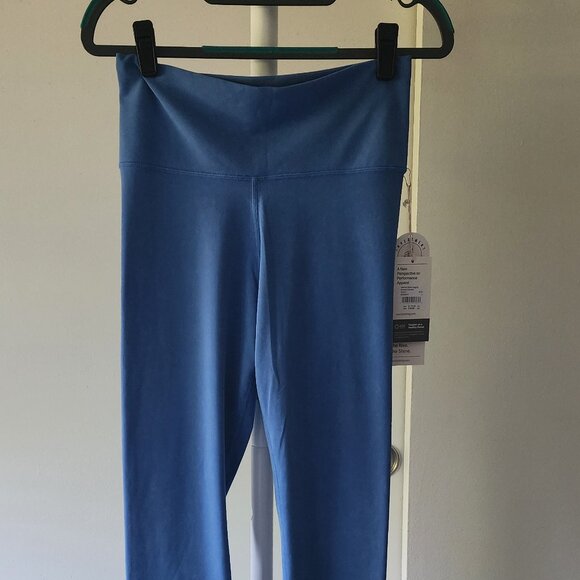 Vuori Washed Cerulean Studio Legging (Full Length), Size LG - Picture 2 of 4